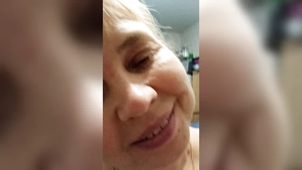 У Наташки прищепки на письке