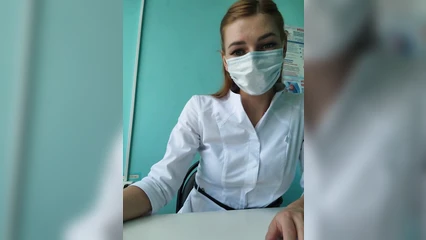 Красивая медсестра мастурбирует на работе 3