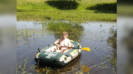 Неуправляемая лодка