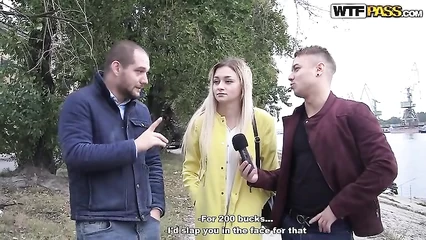 Предложили денег за мжм и трахнули в два ствола