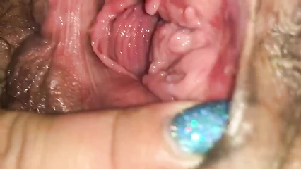 Волосатая пизда крупным планом