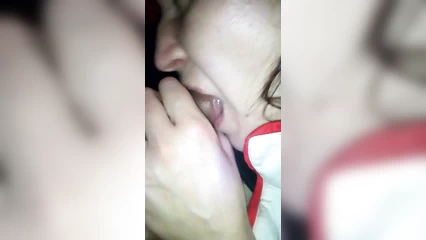 Сосёт дяде, я ебу